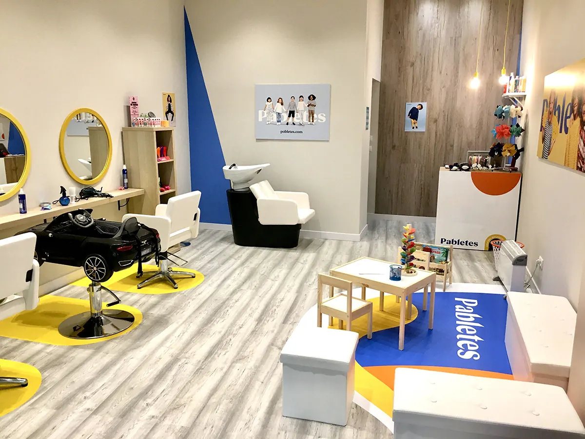 Zona de juegos y esperas del salón Pabletes